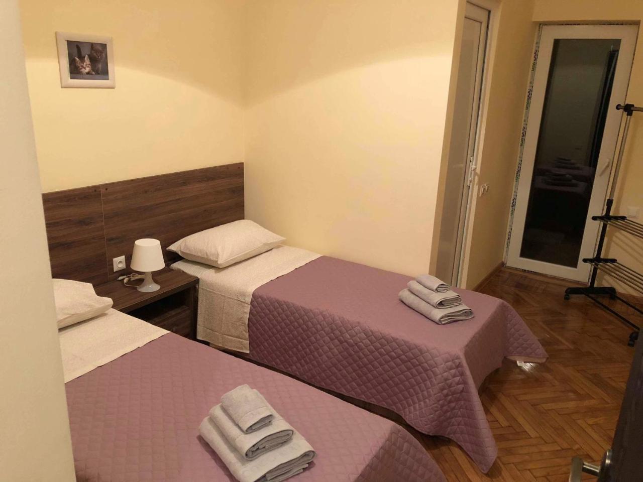 Guest House Hello 쿠타이시 외부 사진