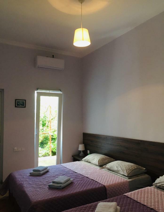 Guest House Hello 쿠타이시 객실 사진